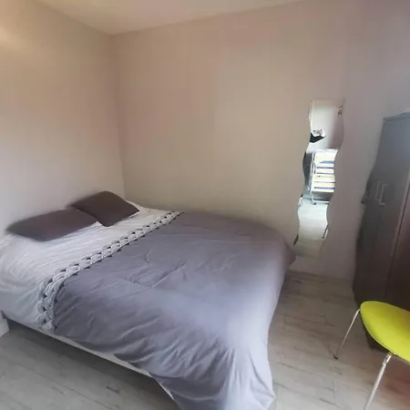 069 - T2 Rez De Chaussee Avec Clim Au Coeur Des Falaises *