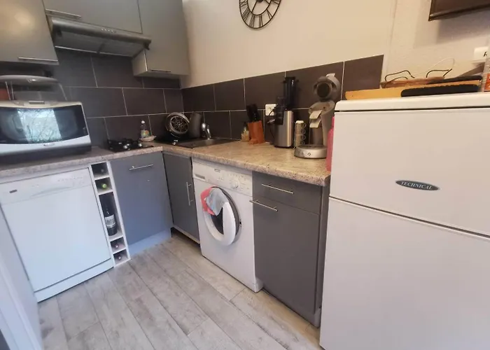 069 - T2 Rez De Chaussee Avec Clim Au Coeur Des Falaises דירה אגדה